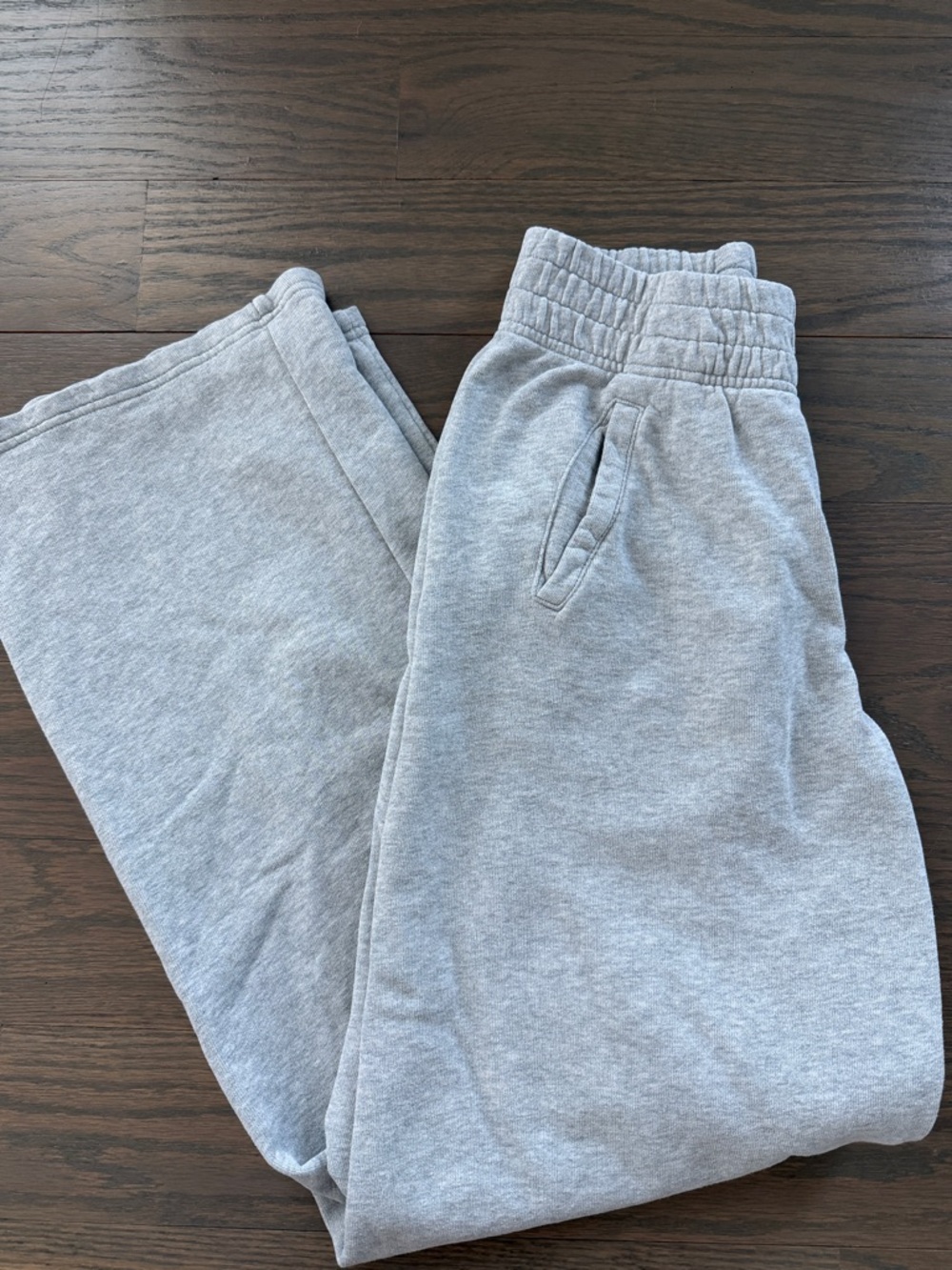 NEW WO TAG AERIE OFFLINE Gray Wide-Leg Sweatpants with Elastic Waist Size XS - Picture 2 of 3